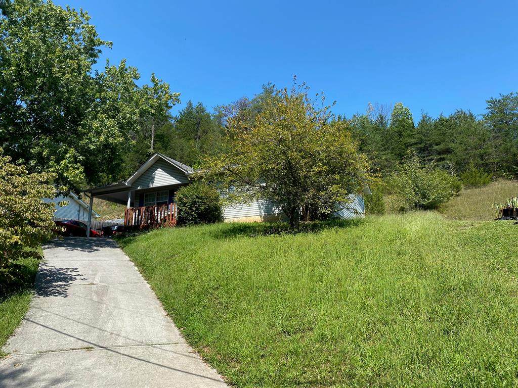 914 Hill Hollow Drive - Photo 1