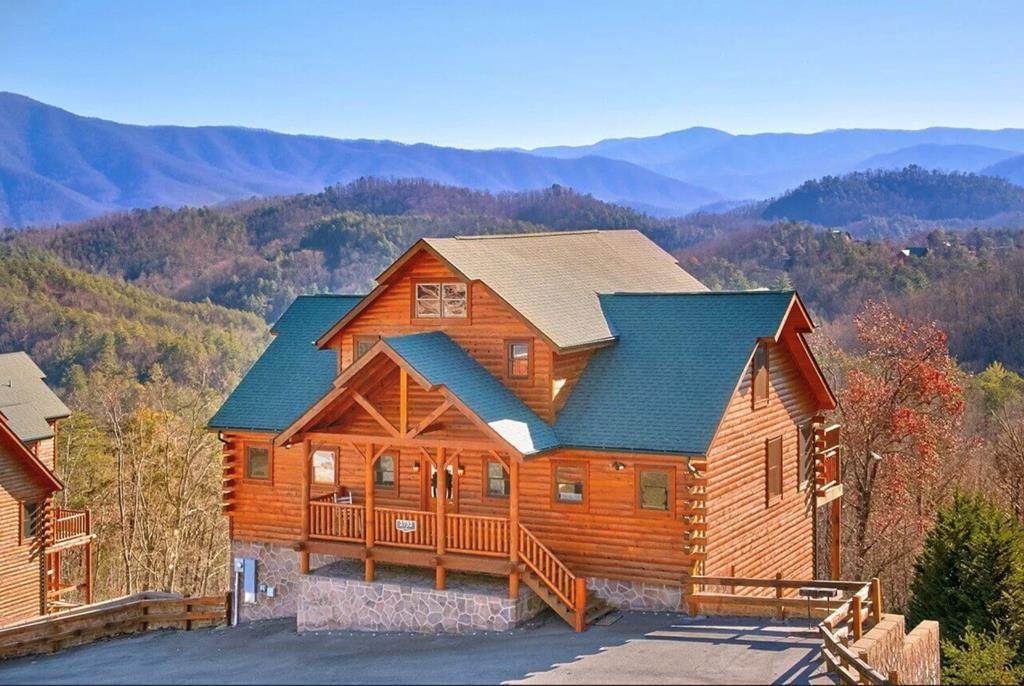 2732 Mountain Preserve Drive - Photo 1