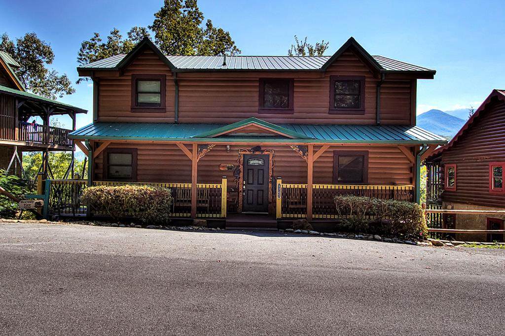 1765 Mountain Shadow Way - Photo 1