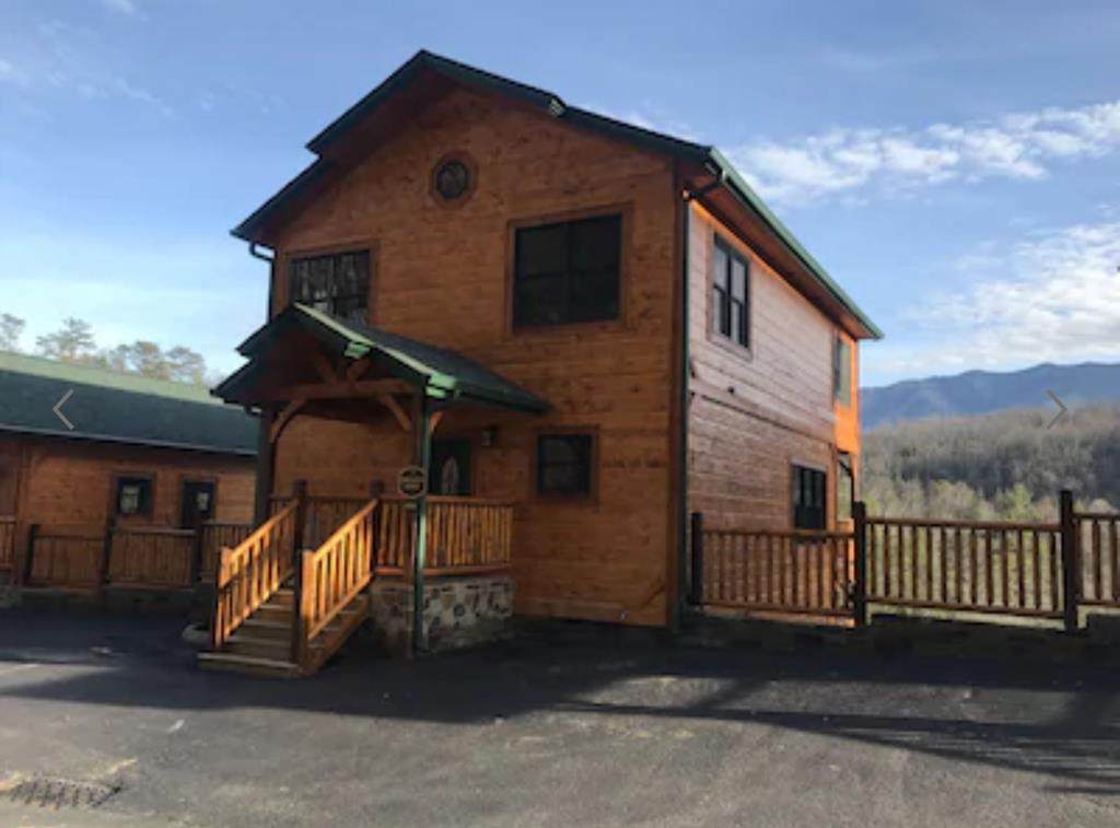 856 Resort Way - Photo 1