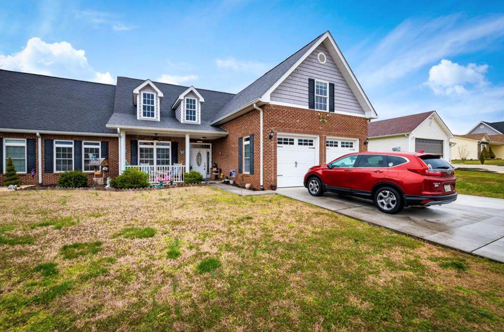 1451 Avery Lane - Photo 1