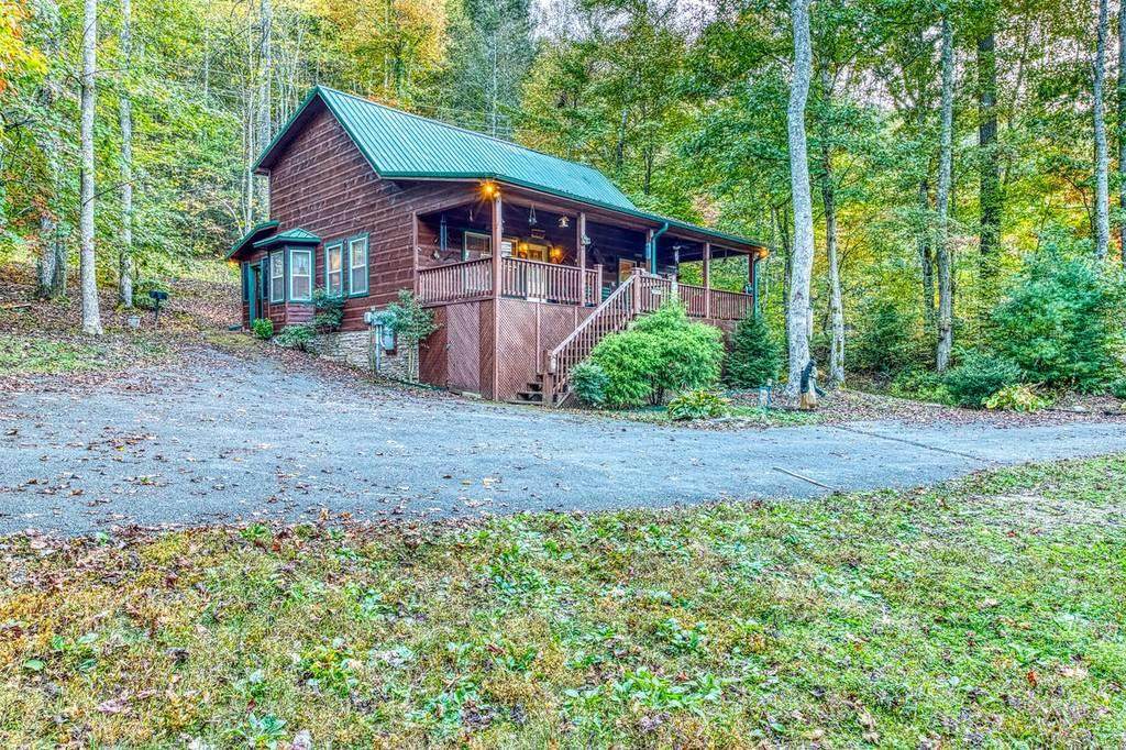 3905 Fern Brook Way - Photo 1