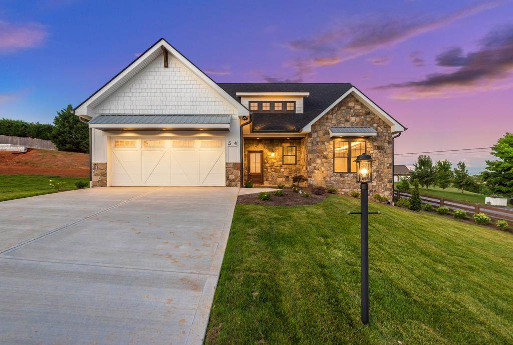504 Simmons View Dr - Photo 1