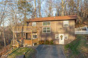 738 Smokerise Drive - Photo 1