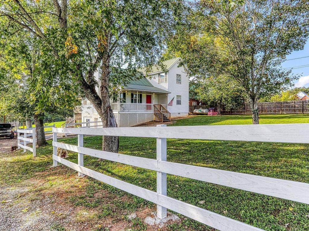 689 S. Arch Rock Drive - Photo 1