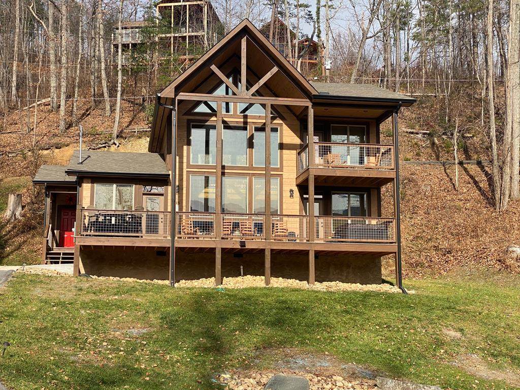 646 Picadilly Lane - Photo 1