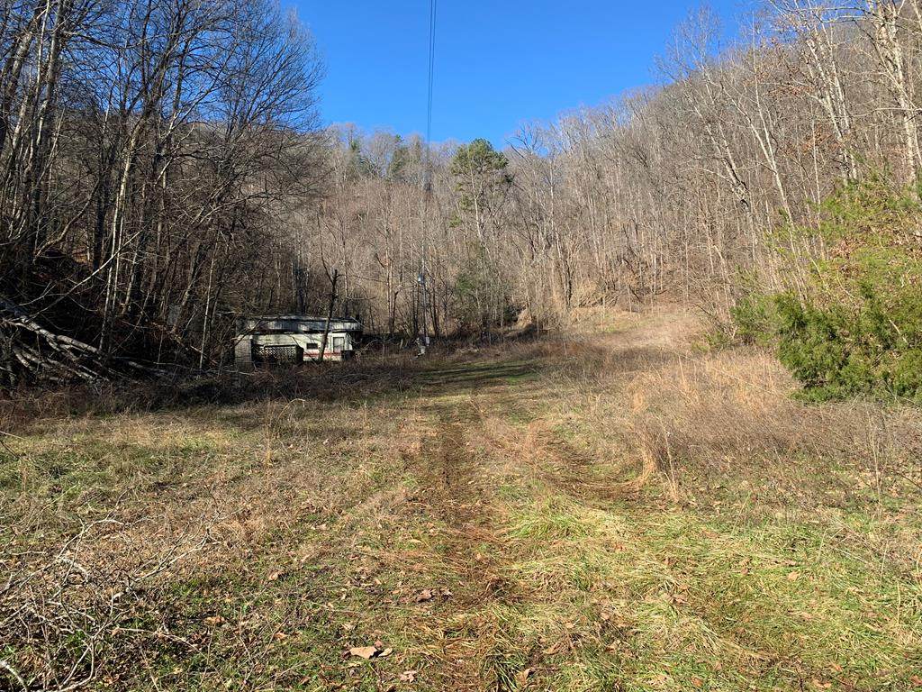 2346 Happy Hollow Road - Photo 1