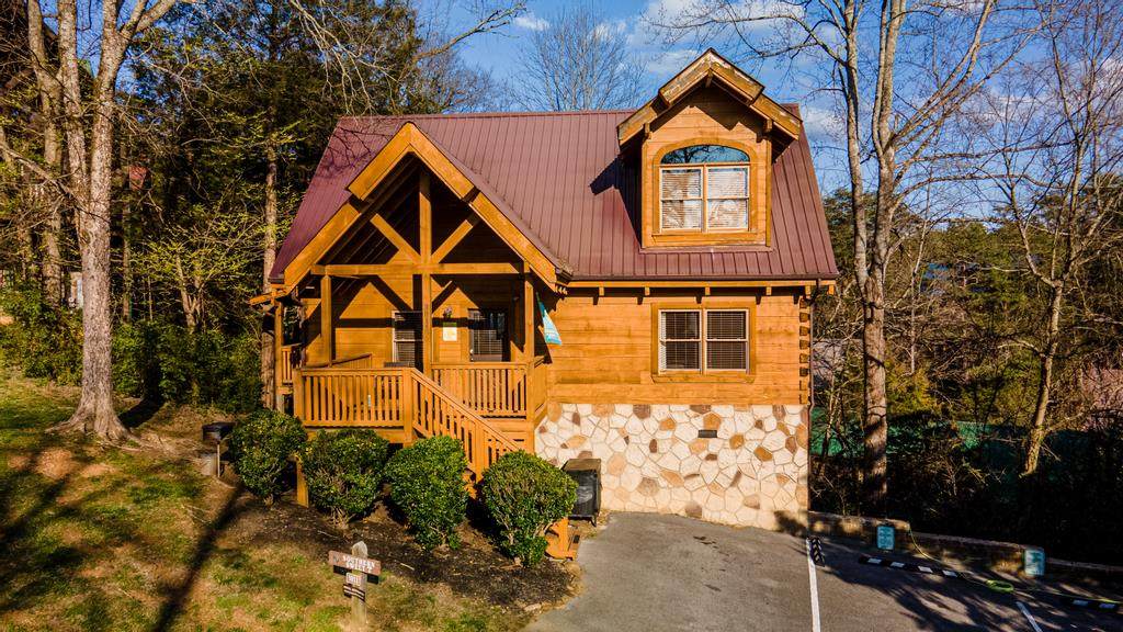 3011 Oak Tree Way - Photo 1