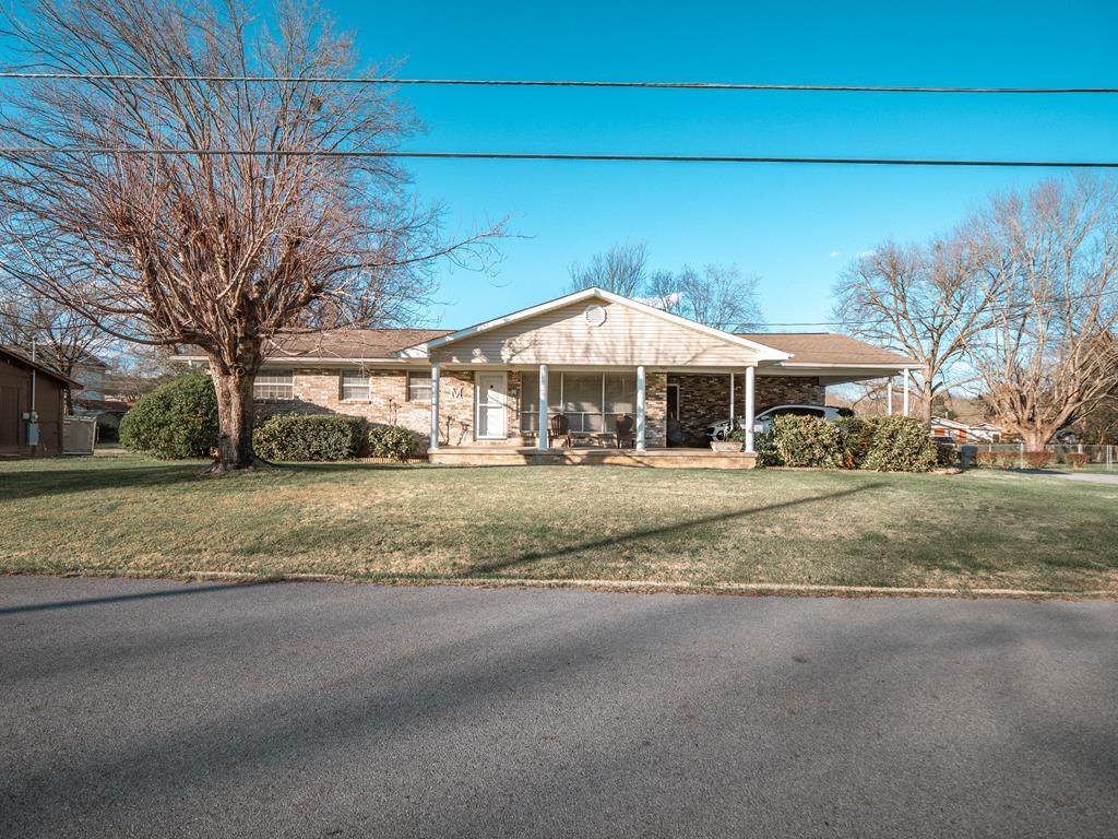 123 Hillis Dr - Photo 1