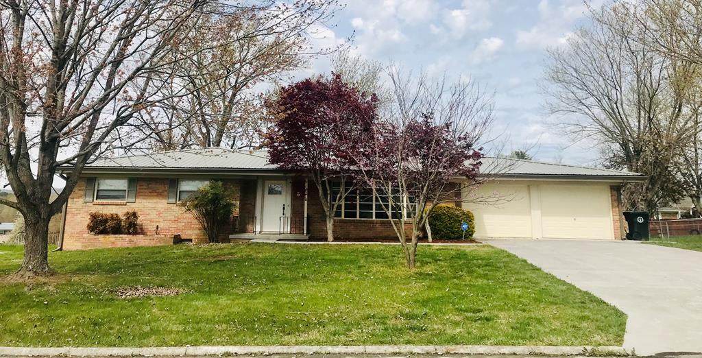 2565 Mountain View Drive - Photo 1