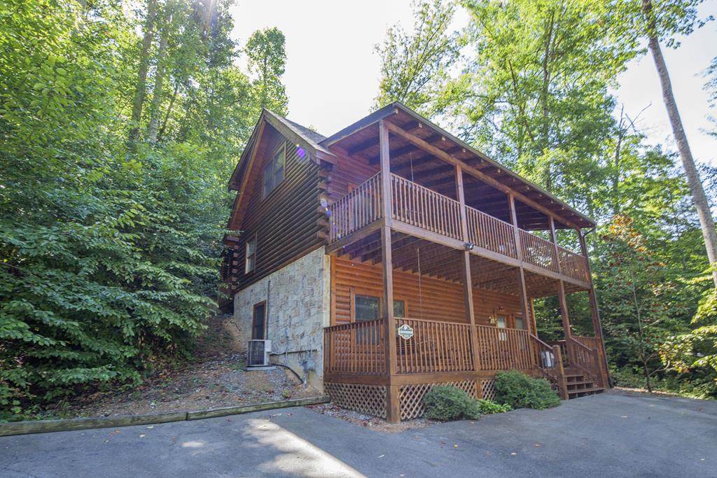 678 Eagles Boulevard Way - Photo 1