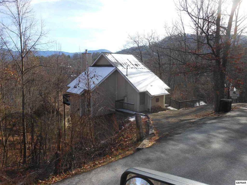 1107 Upper Alpine Way - Photo 1