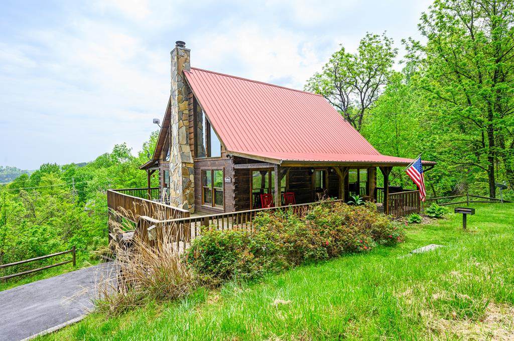 1608 Bench Mountain Way - Photo 1