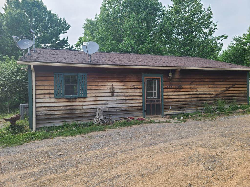 1420 Russell Hollow Rd. - Photo 1
