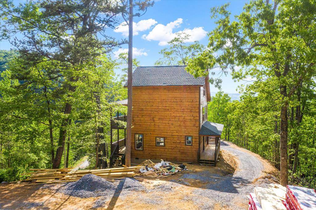 3165 Bear Mountain Way - Photo 1