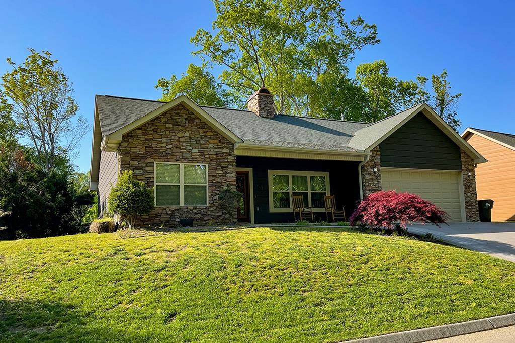 333 Saddleback Way - Photo 1