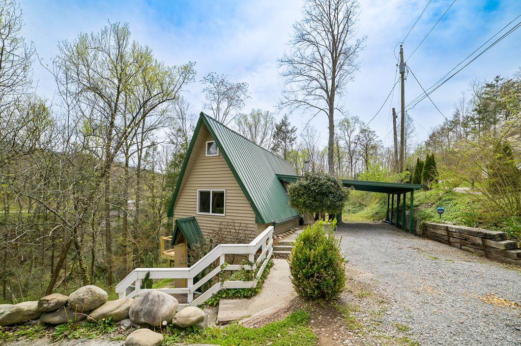602 Ridge Rd - Photo 1