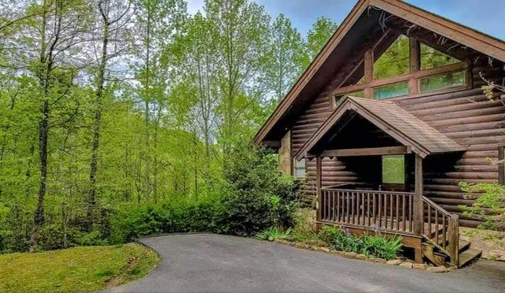 551 Thissa Way - Photo 1