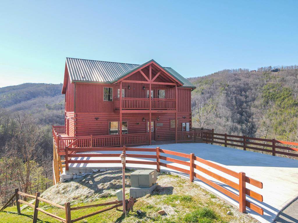 1029 Street Of Dreams Rd - Photo 1