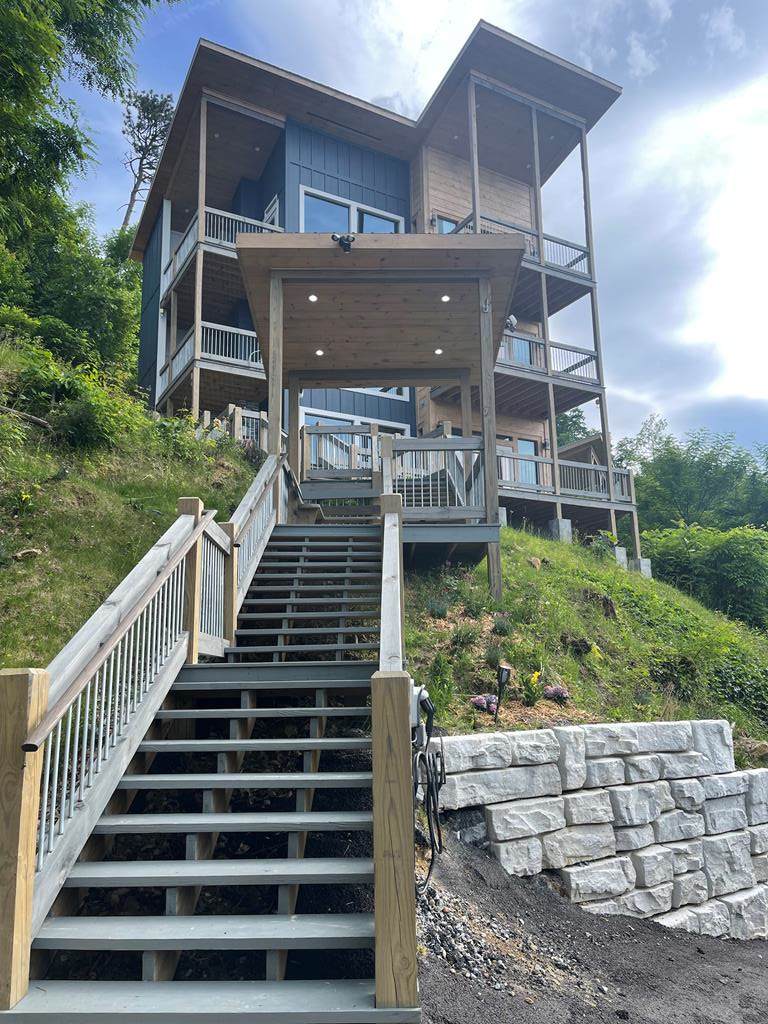 1005 Village Loop Rd - Photo 1