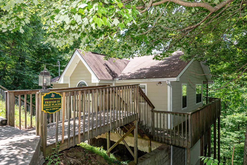 1805 Cherry View Ln - Photo 1