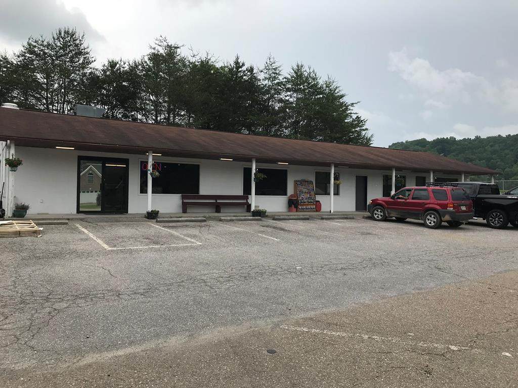 3059 Birds Creek Rd - Photo 1