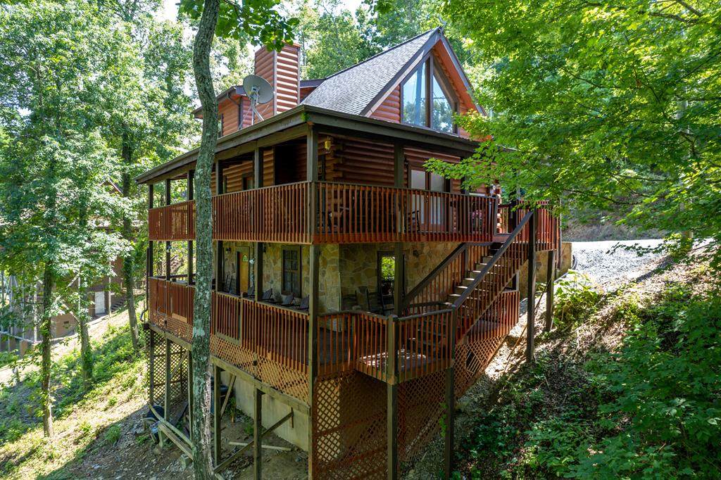 1019 Willard Way - Photo 1