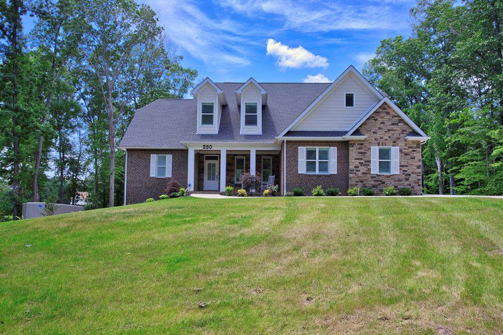 250 Blount Circle - Photo 1