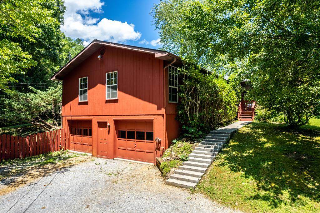 3744 Pleasant View Lane - Photo 1
