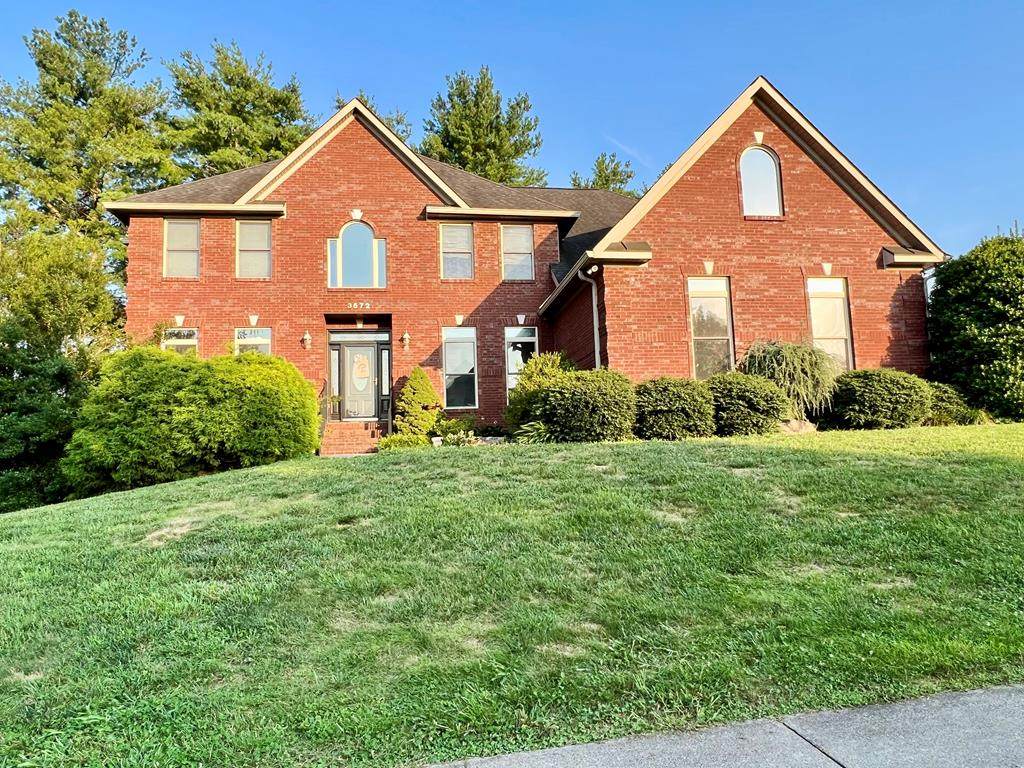 3572 Helmsley - Photo 1
