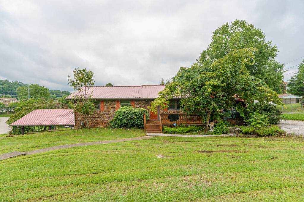 8000 Livingston Drive - Photo 1