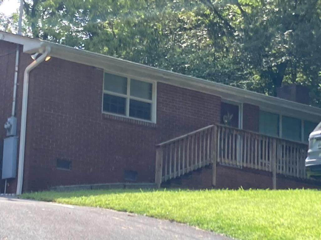 806 Knob Creek Rd - Photo 1