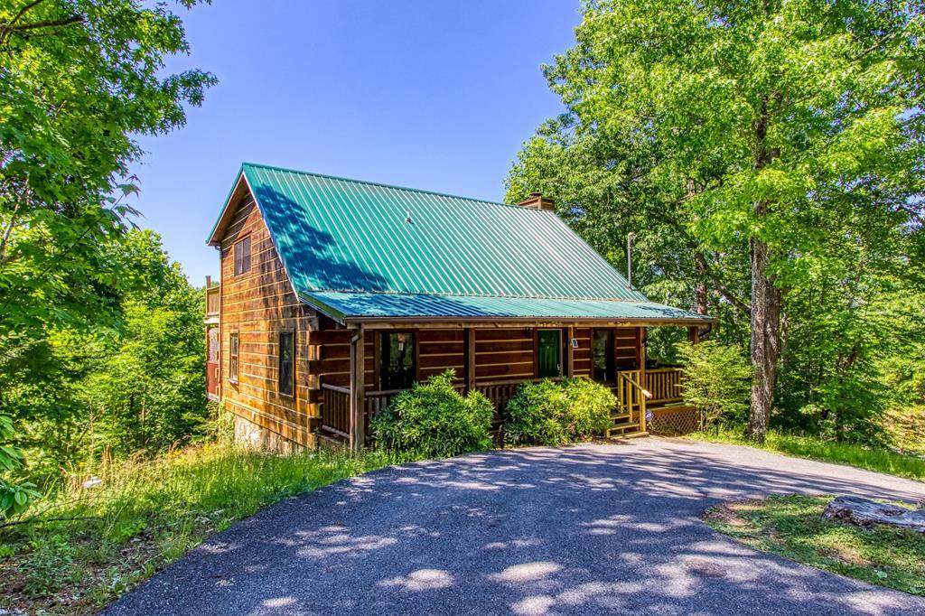 814 Ski View Ln - Photo 1