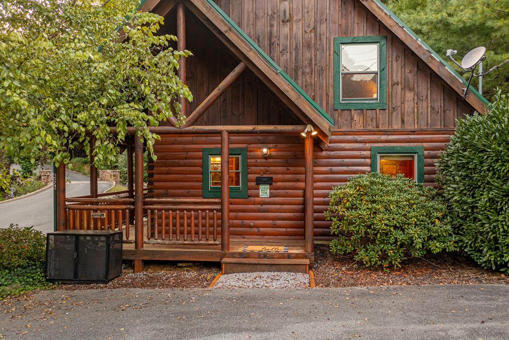 4306 Forest Ridge Way - Photo 1