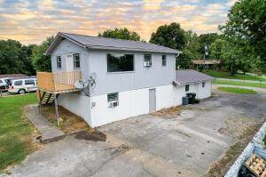 812 Sherwood Drive - Photo 1