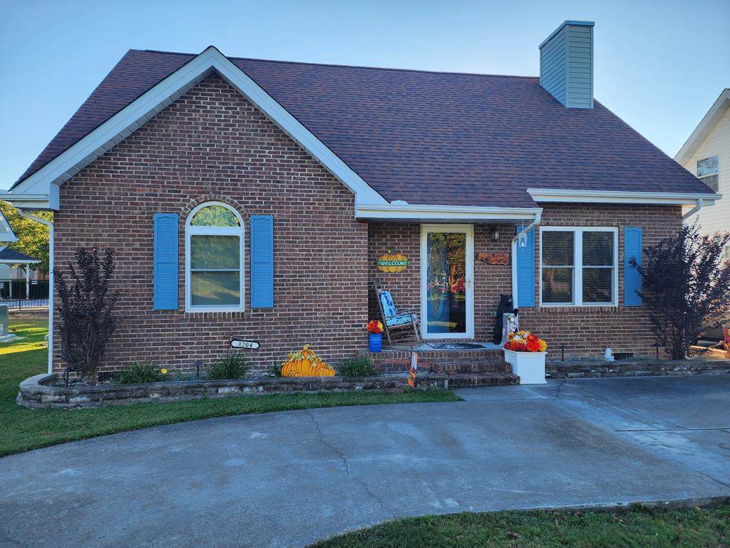 3204 Mill St - Photo 1