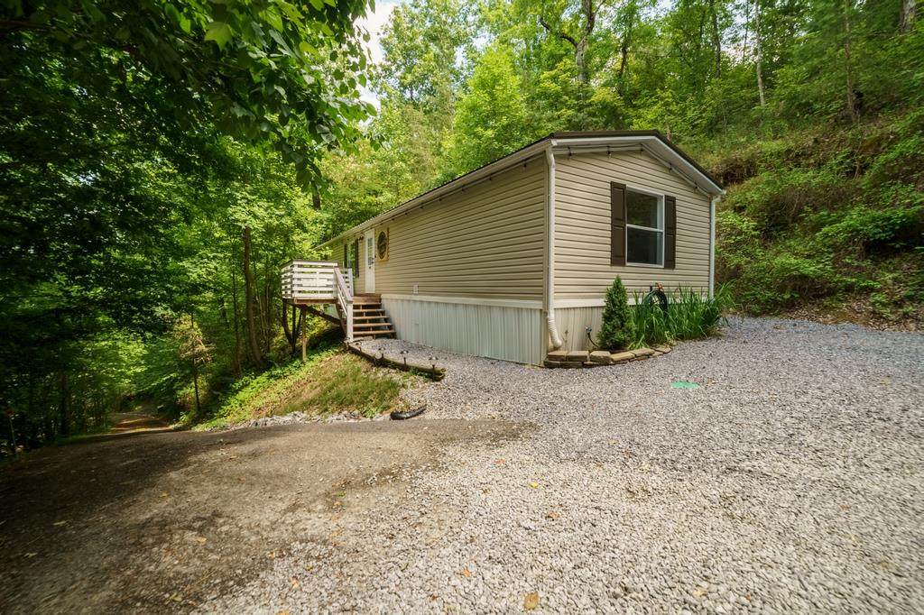 1391 Gists Creek Rd - Photo 1