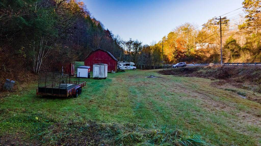 1836 Upper Middle Creek - Photo 1
