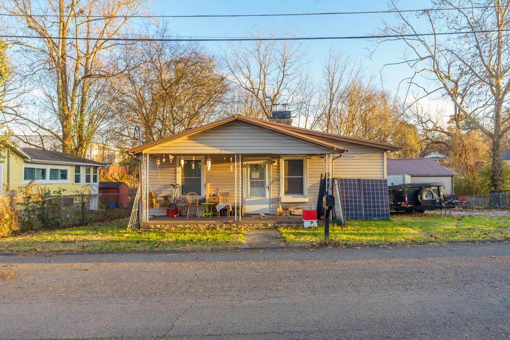 226 Buckner Ave - Photo 1