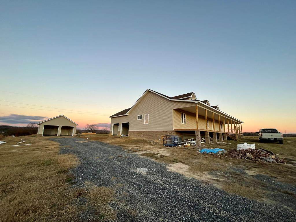 672 Deerwood Drive - Photo 1