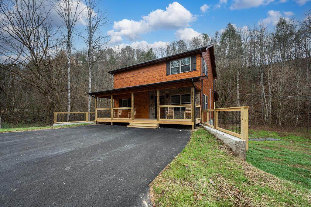 3211 Old Mountain Rd - Photo 1