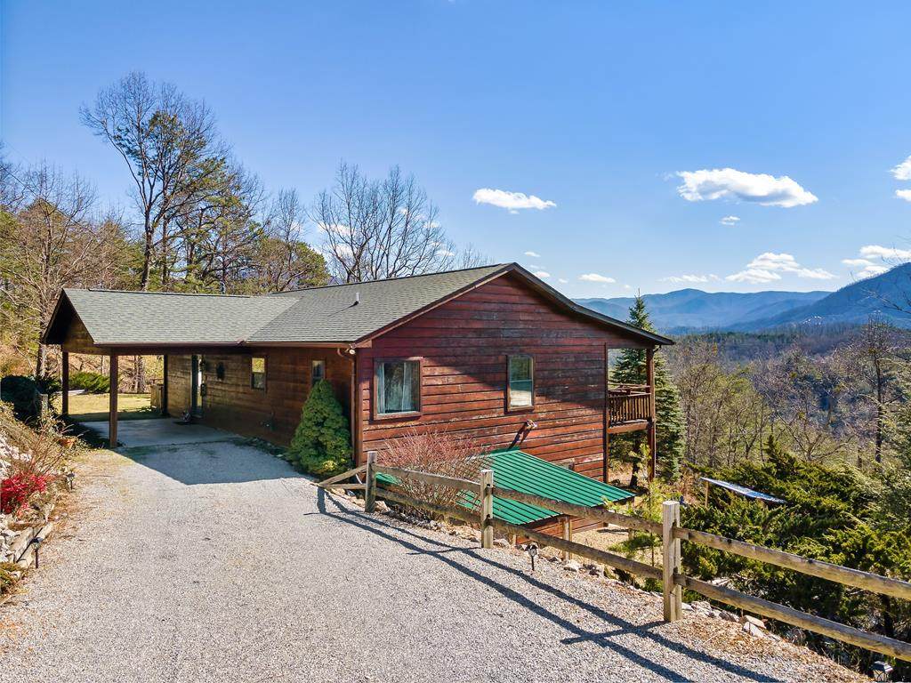 2725 Heather Lane Way - Photo 1