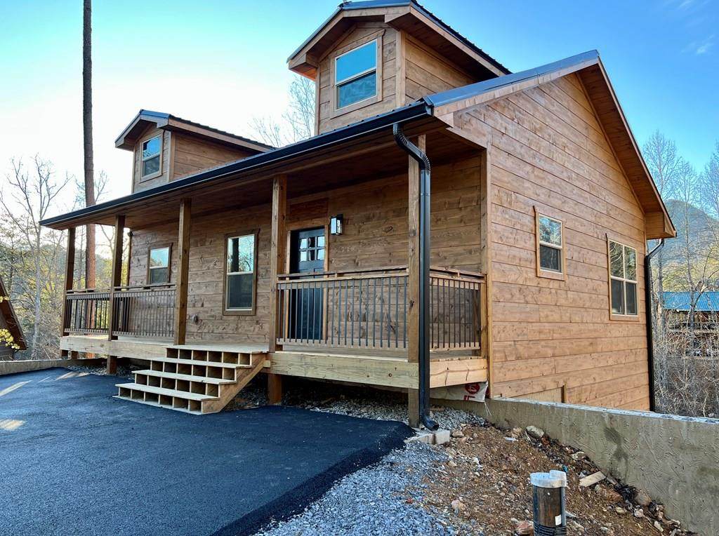 1523 Bluff Ridge Rd - Photo 1