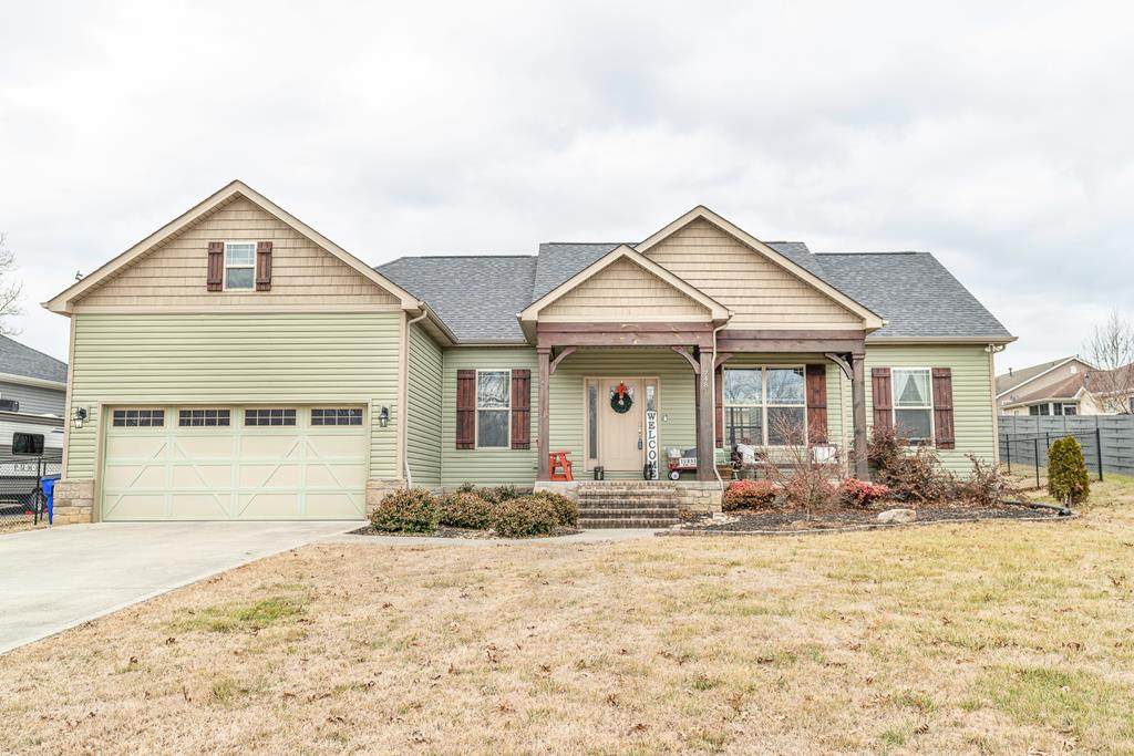 748 Wade Rd - Photo 1