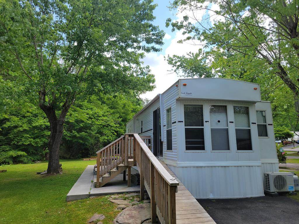 4229 East Pkwy - Photo 1