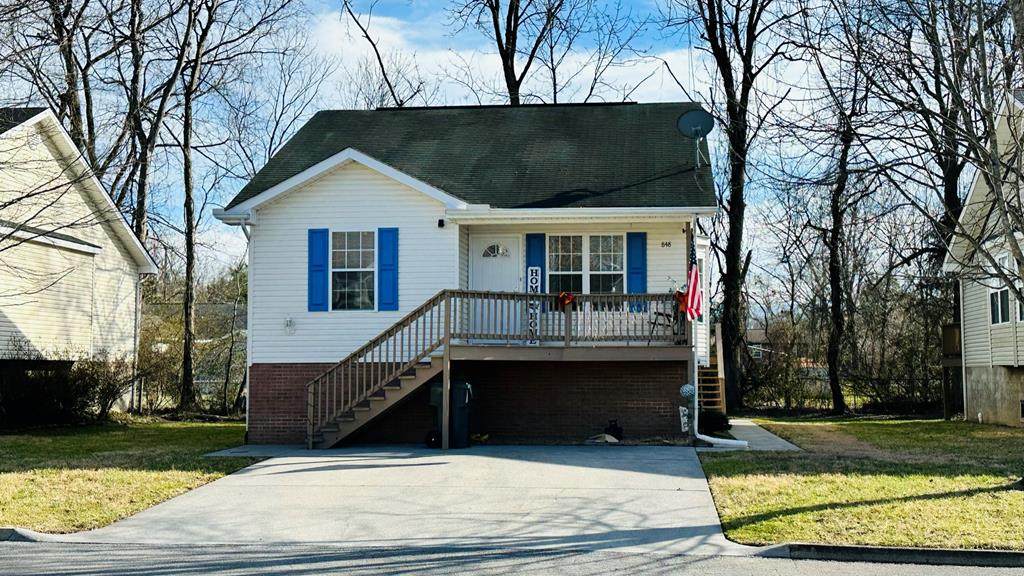 848 Plantation Dr - Photo 1