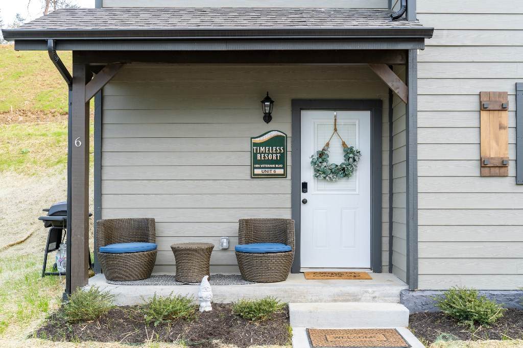 1654 Veterans Boulevard 6, Sevierville, TN 37862 (261284) Colonial