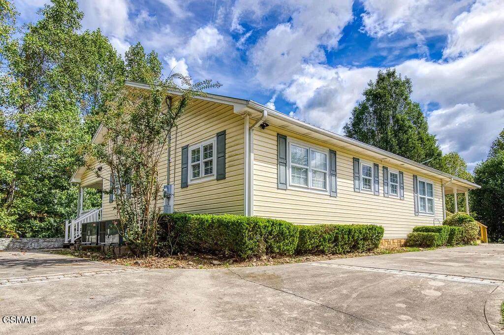 3851 Katelyns Lane - Photo 1