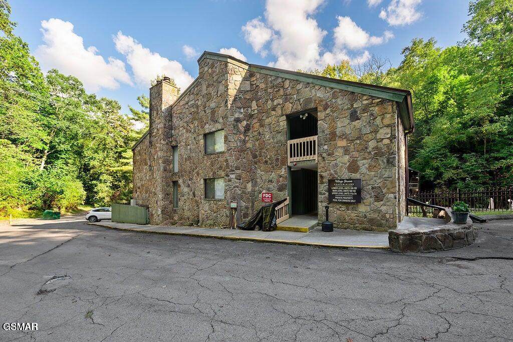 1435 Wiley Oakley Drive - Photo 1