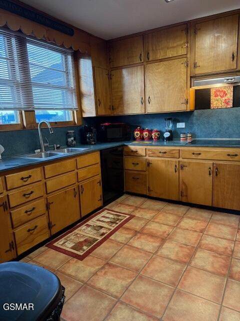 109 Circle Drive - Photo 1